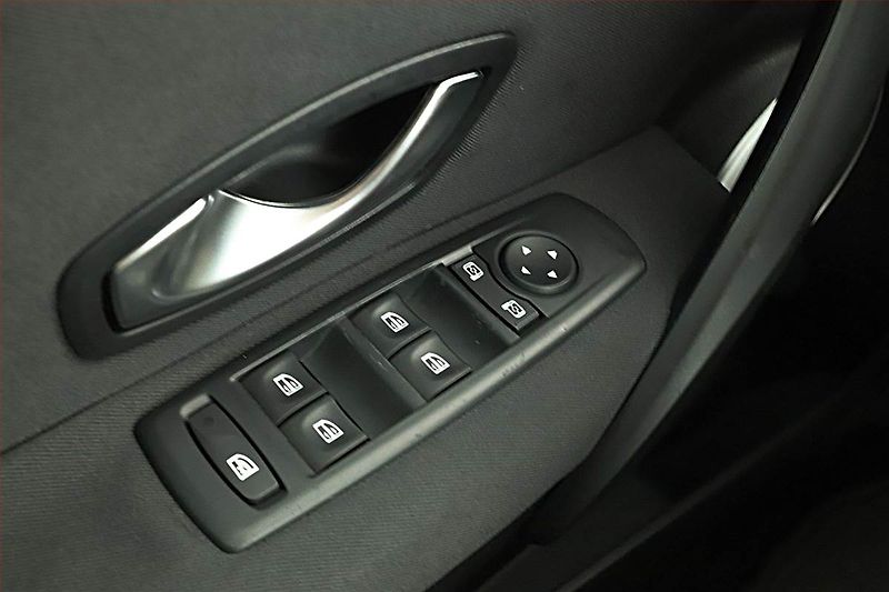 Renault Mégane (2010) 1.5 dCi, po STK, jezdí výborně - fotka 13 z 13