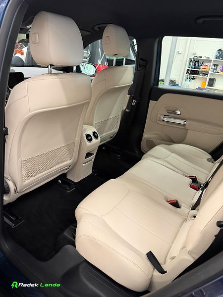 Mercedes-Benz EQB (2023) EQB 250 | 7 míst, 66 kWh - fotka 14 z 15