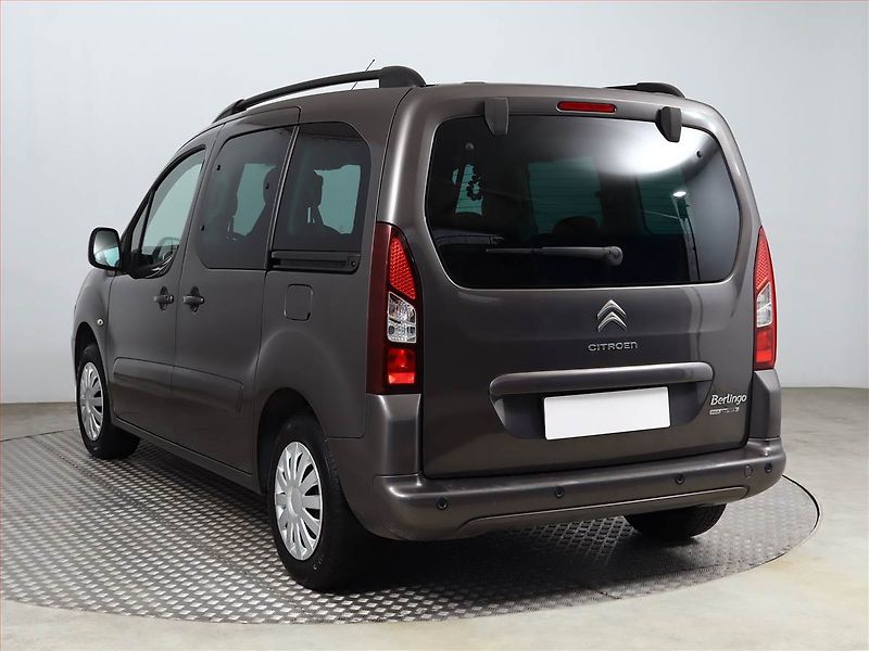 Citroën Berlingo (2018) Shine 1.6 BlueHDi, 5Míst, ČR - fotka 4 z 15