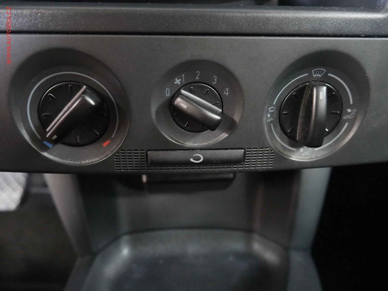 Škoda Fabia (2004) 1.2 HTP, ČR, Tažné, STK3/28 - fotka 13 z 14