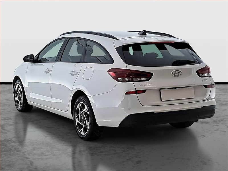 Hyundai i30 (2024) Family Smart 1.5 DPI - fotka 4 z 20