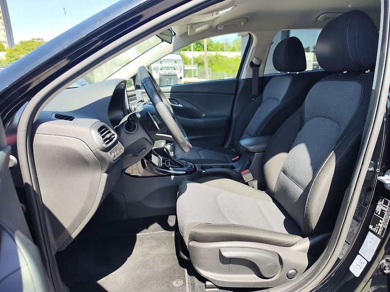 Hyundai i30 1.0 T-GDi/74kW Smart Climate - fotka 12 z 31