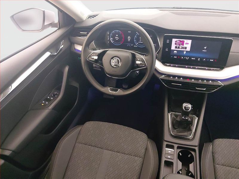 Škoda Octavia (2023) Style 2.0 TDI, Tempomat - fotka 7 z 16