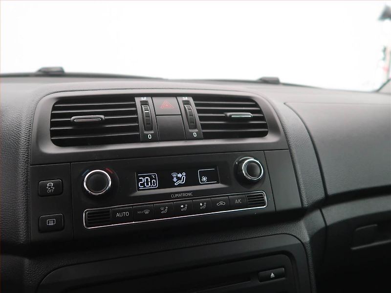 Škoda Roomster (2014) Ambition 1.2 TSI, ČR,1.maj - fotka 13 z 16