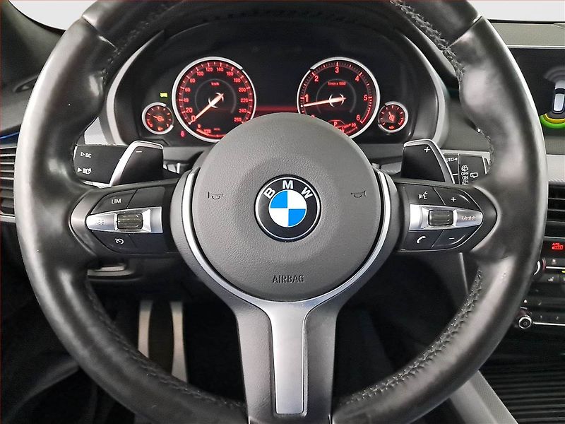 BMW X5 (2016) xDrive30d - fotka 21 z 24