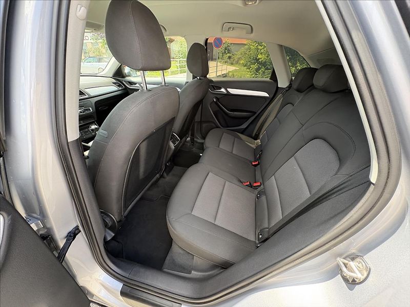 Audi Q3 2,0 TDi110kW,S-tr,Led,Nav,Výhř - fotka 24 z 31