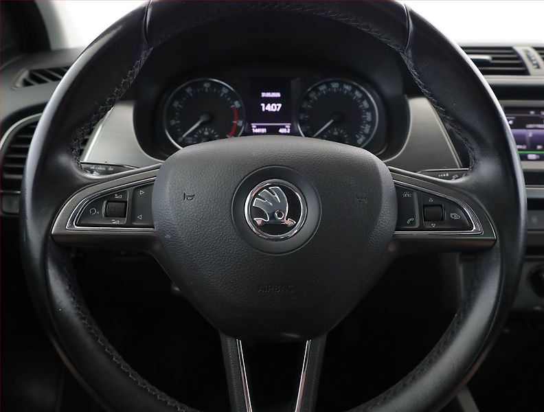 Škoda Fabia (2017) JOY 1.2 TSI, Serv.kniha - fotka 8 z 15