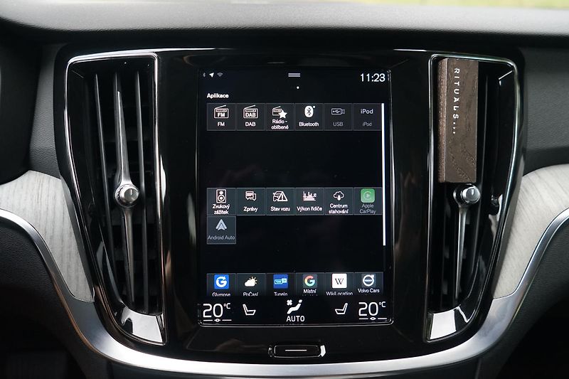 Volvo V60 CC B4 diesel Kůže 360 H/K NezT - fotka 25 z 35