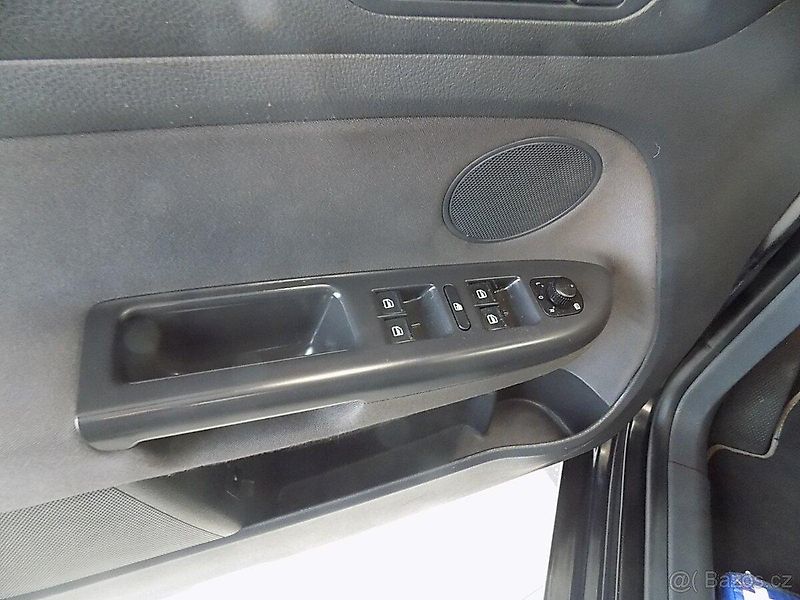Volkswagen Golf Plus (2008) 1.4 TSI 90Kw, AUTOMAT, KLIMA - fotka 17 z 20
