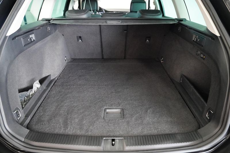 Volkswagen Passat - fotka 28 z 29
