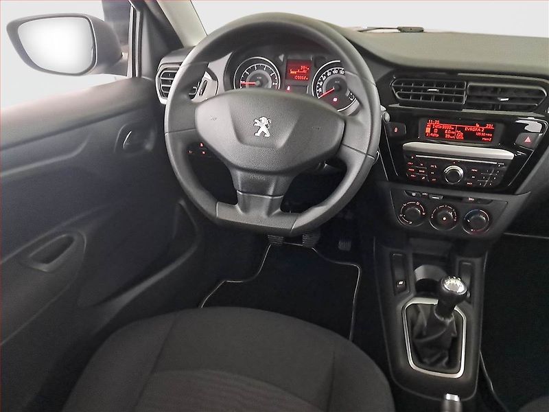 Peugeot 301 (2014) 1.2 VTi - fotka 7 z 15