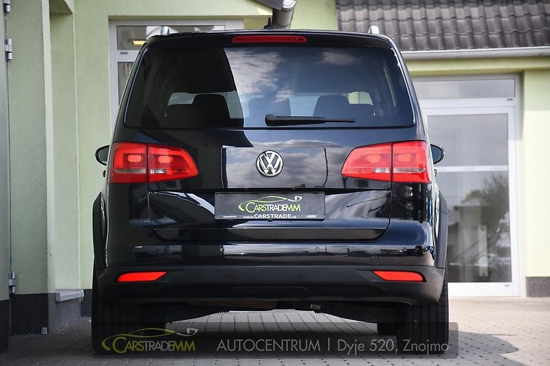 Volkswagen Touran 2.0TDi CROSS NAVI VÝHŘEV - fotka 5 z 48