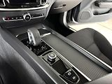 Volvo V60 B3 AUT*120kW*KeyLess*LED*Kamer - náhled 25