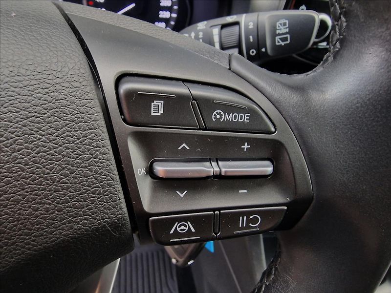 Hyundai i30 1.6 CRDi Comfort,ČR,1.Majitel - fotka 23 z 49