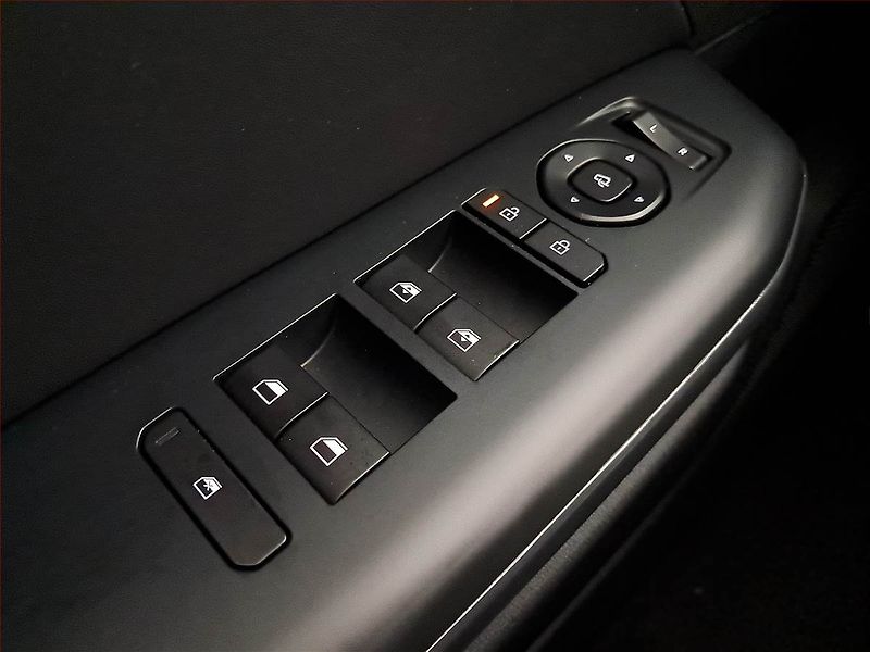 Kia K4 (2026) 1.6 T-GDI, Mrtvý úhel - fotka 18 z 22
