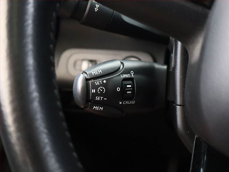 Citroën Berlingo (2018) Shine 1.5 BlueHDi, 5Míst, ČR - fotka 18 z 20