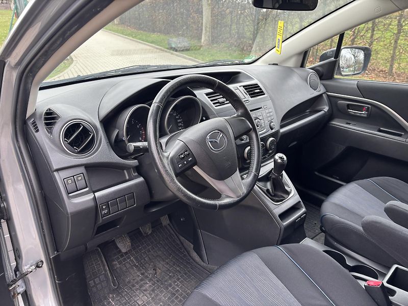 Mazda 5 2.0 Center-Line - fotka 24 z 28