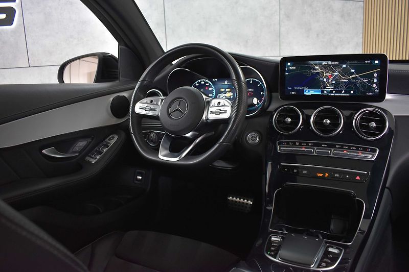 Mercedes-Benz GLC 220d AMG*4MATIC*AIRMATIC*DPH* - fotka 8 z 43