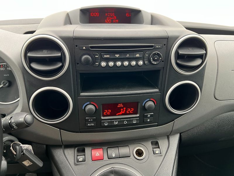 Citroën Berlingo (2016) 1.6HDi 73kW! Shine! Tažné! - fotka 14 z 24