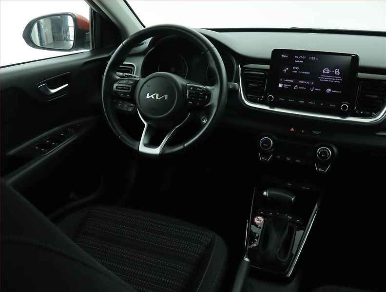 Kia Stonic (2023) Exclusive 1.0 T-GDI, EXCLUSIVE - fotka 7 z 16