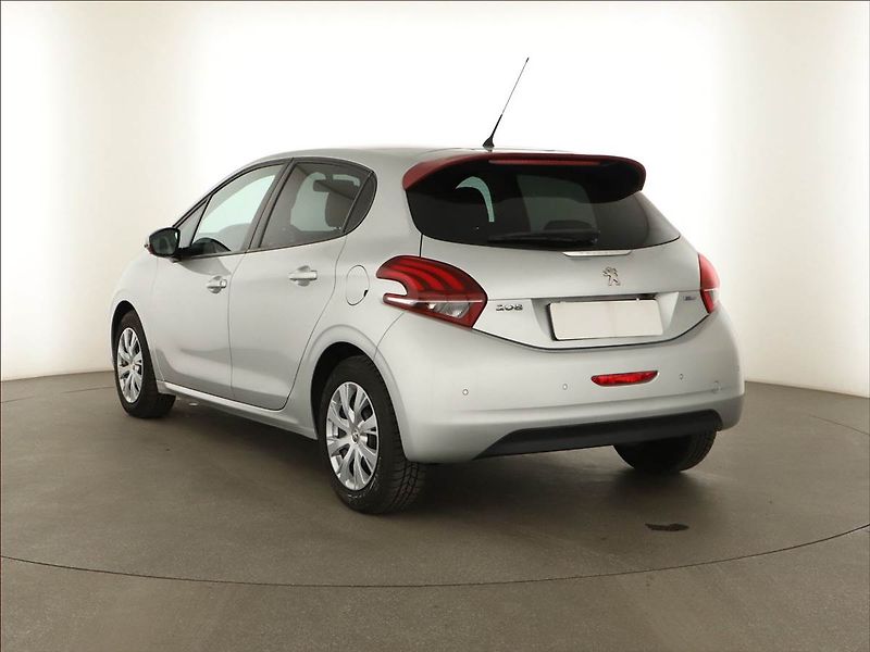 Peugeot 208 (2017) 1.2 PureTech, Tempomat - fotka 4 z 16