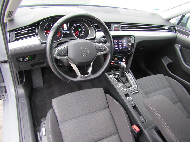 Volkswagen Passat Business 2.0 TDI 110KW DSG Var - fotka 5 z 30