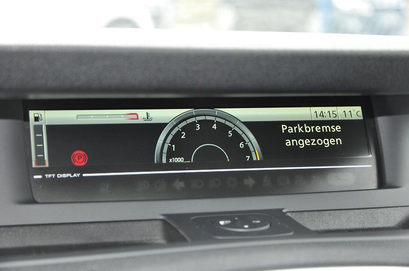 Renault Scénic 1.6i 16V 81kW - fotka 14 z 18