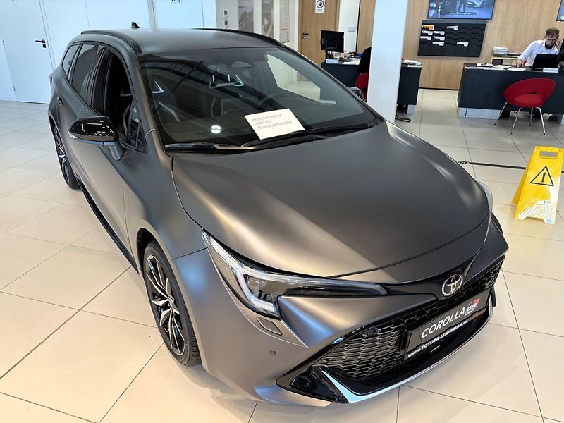Toyota Corolla 2,0 TS GR Sport - fotka 1 z 9