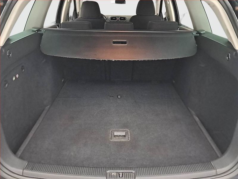 Volkswagen Golf (2012) 1.2 TSI, nová STK, servisované - fotka 13 z 16