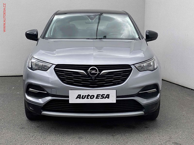 Opel Grandland X (2019) 1.6 T, Innovation, AT, TZ - fotka 2 z 20