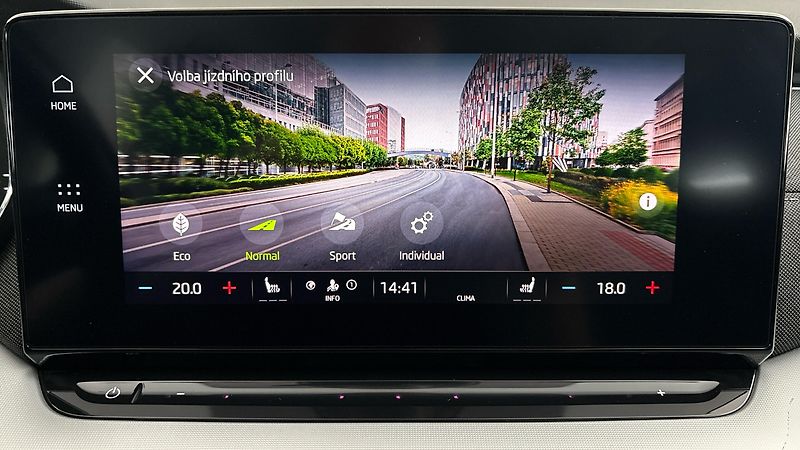 Škoda Octavia 1.5 TSI E-Tec DSG Style Combi - fotka 29 z 30
