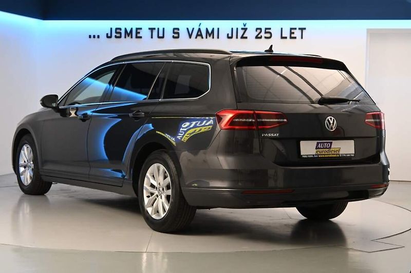 Volkswagen Passat (2018) 2.0 LED ACC TDI - fotka 7 z 32