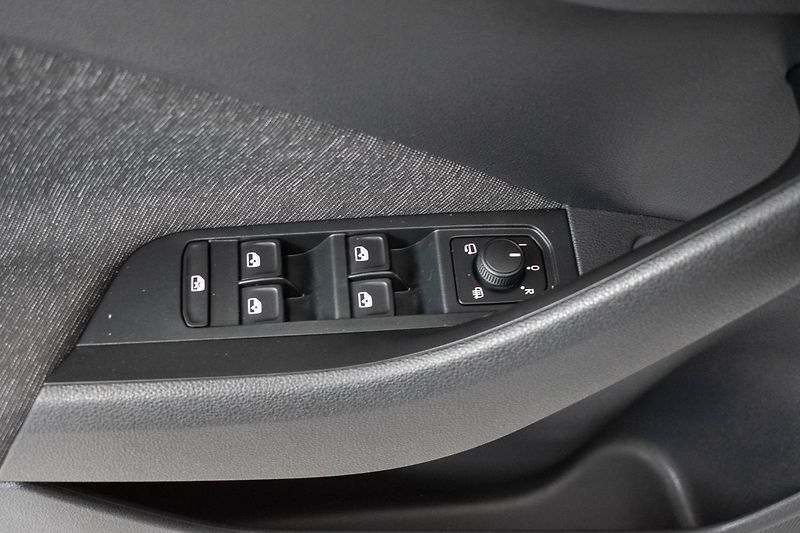 Škoda Scala 1.0 TSI G-TEC STYLE*DPH*ČR 1.M - fotka 15 z 38
