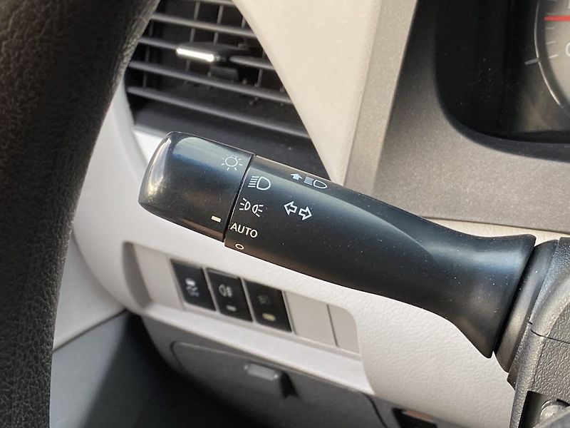 Toyota Sienna 3.5i V6, automat, 4x4, STK - fotka 18 z 28