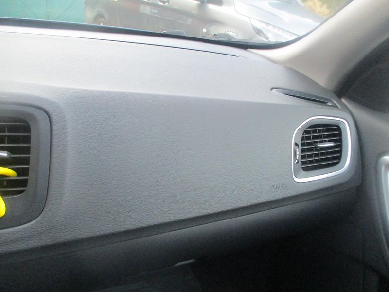 Volvo V60 D5 AWD Polestar - fotka 30 z 39