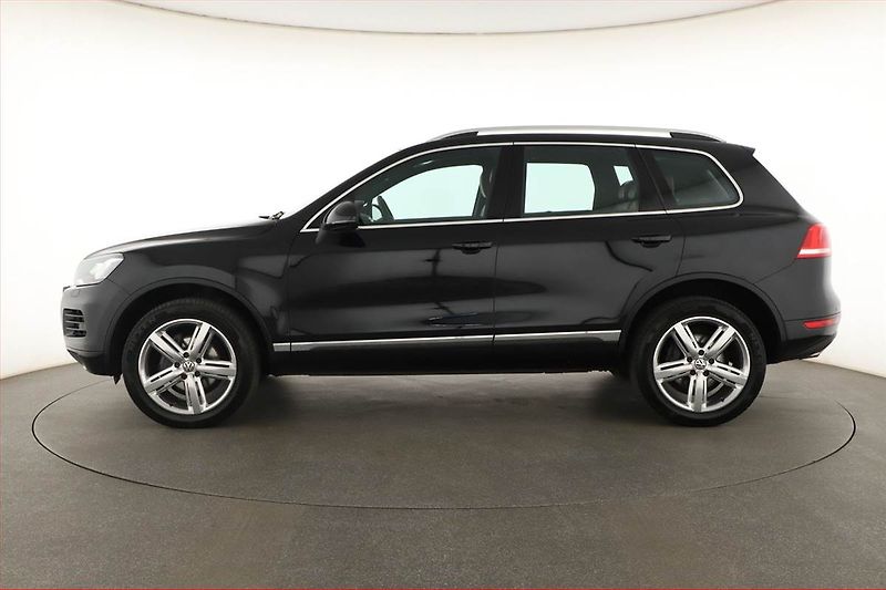 Volkswagen Touareg (2012) 3.0 TDI, 4X4, Automat - fotka 3 z 21