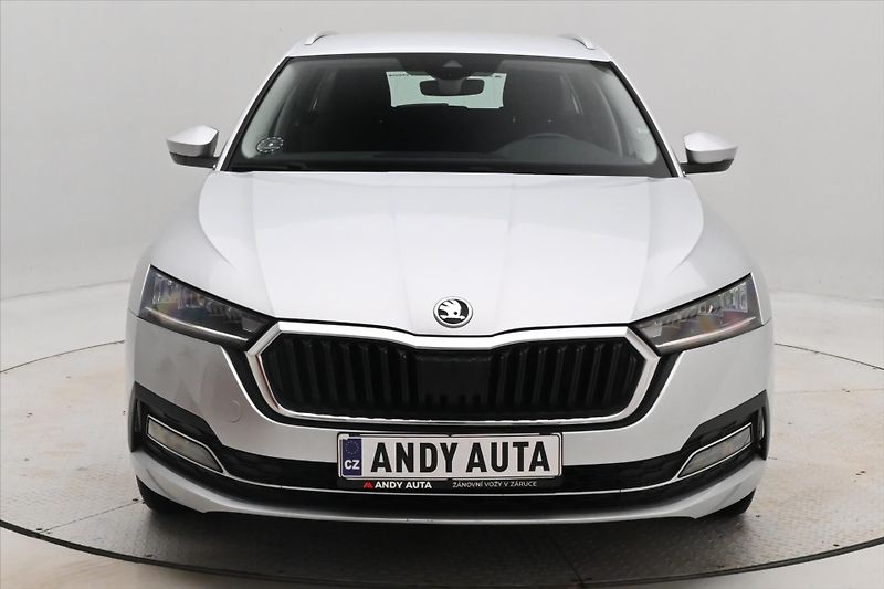Škoda Octavia 2,0 TDI 110 kW DSG STYLE Záruk - fotka 2 z 31