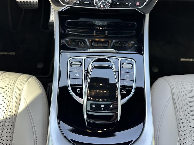 Mercedes-Benz Třídy G Mercedes AMG G 63  G - fotka 15 z 17