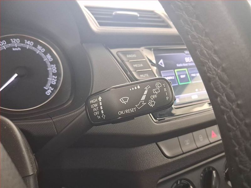 Škoda Fabia (2020) Ambition 1.0 TSI, ČR,1.maj - fotka 16 z 19