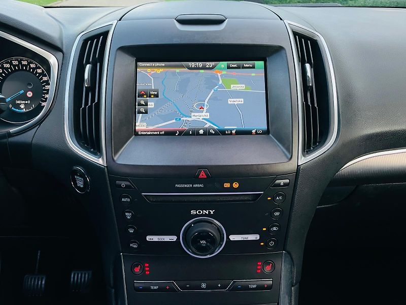 Ford Galaxy 2.0TDCi MANUÁL 7MÍST VÝHŘEV - fotka 39 z 57