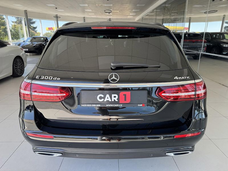 Mercedes-Benz Třídy E 300de 4MATIC*Webasto*Panorama - fotka 6 z 43