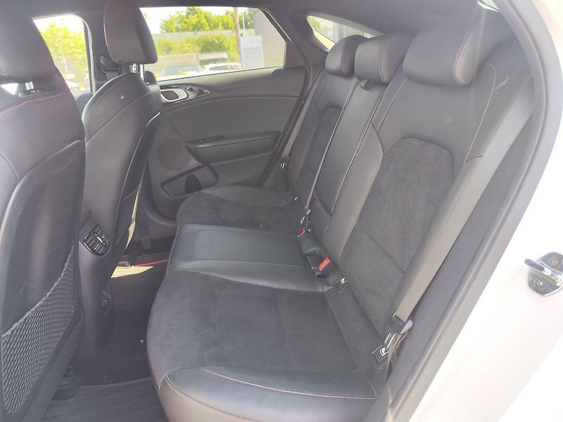Kia Pro_Ceed 1.6 T-GDi/150kW GT DCT - fotka 14 z 39