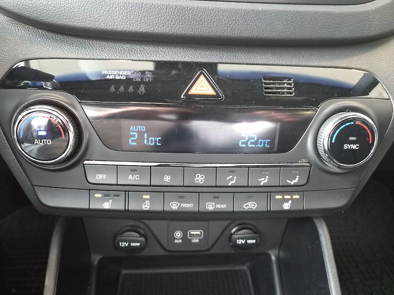 Hyundai Tucson 1.7 Trikolor Go! - fotka 20 z 27