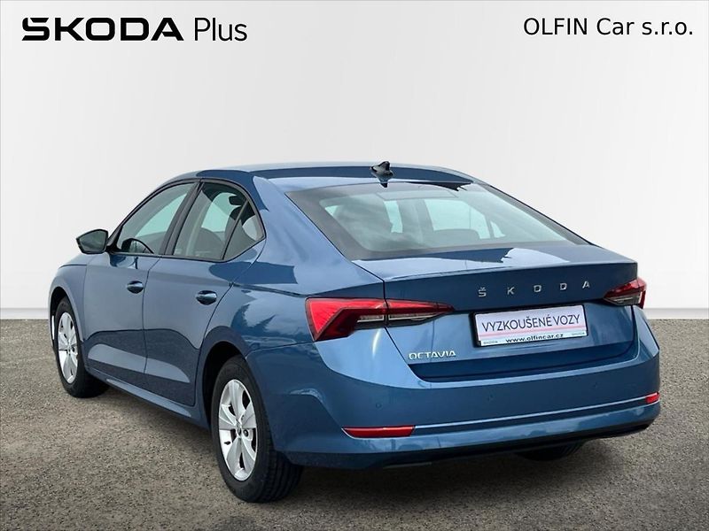 Škoda Octavia 1,5 TSi 110kW ACTIVE PLUS  IV. - fotka 8 z 23