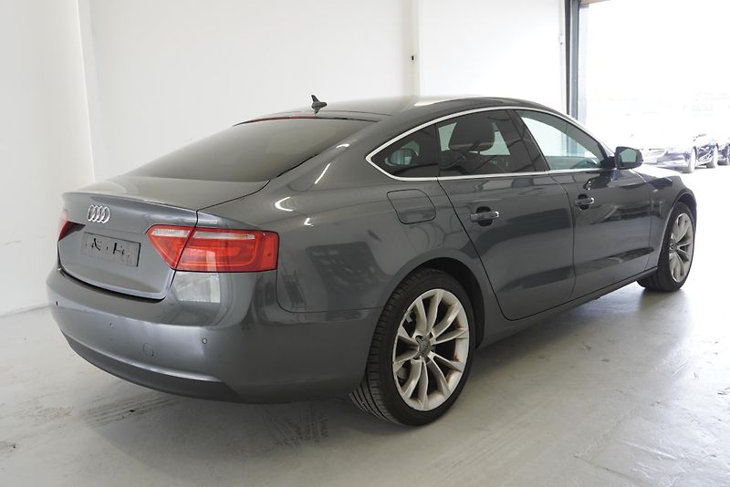 Audi A5 2,0 TDI S-LINE AUTOMAT - fotka 5 z 26