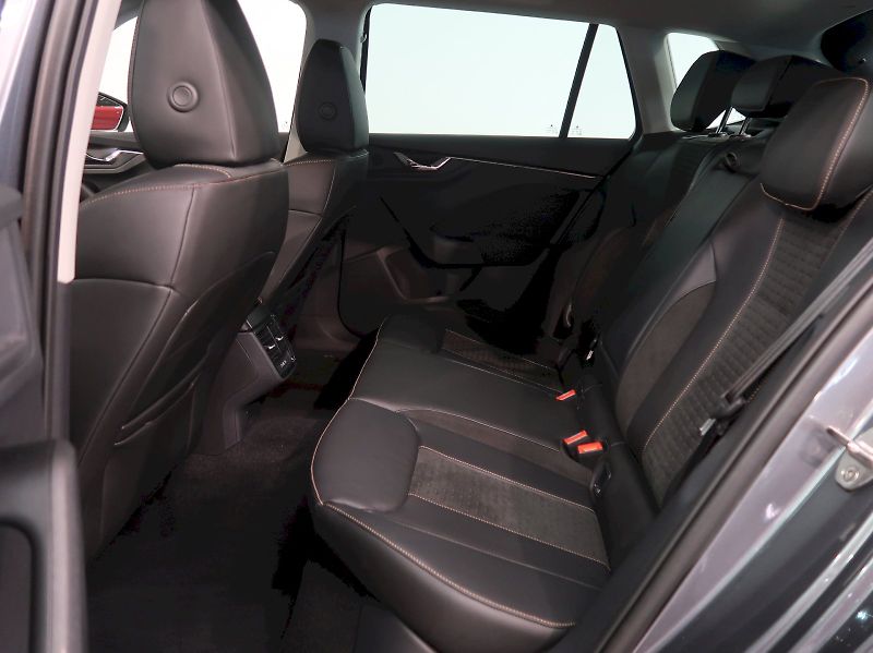 Škoda Kamiq (2025) TOP SELECTION 1.0TSI 85KW DSG - fotka 16 z 37