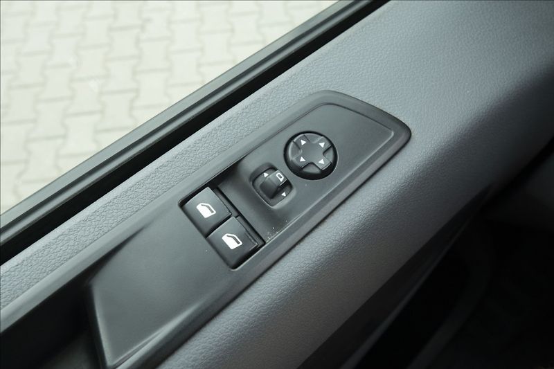 Toyota ProAce 2,0 D-4D NAVI VÝHŘEV 1. MAJ ČR - fotka 13 z 30