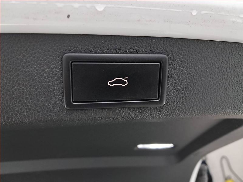 Škoda Superb (2018) Style 2.0 TDI, Kůže, Navi - fotka 18 z 20