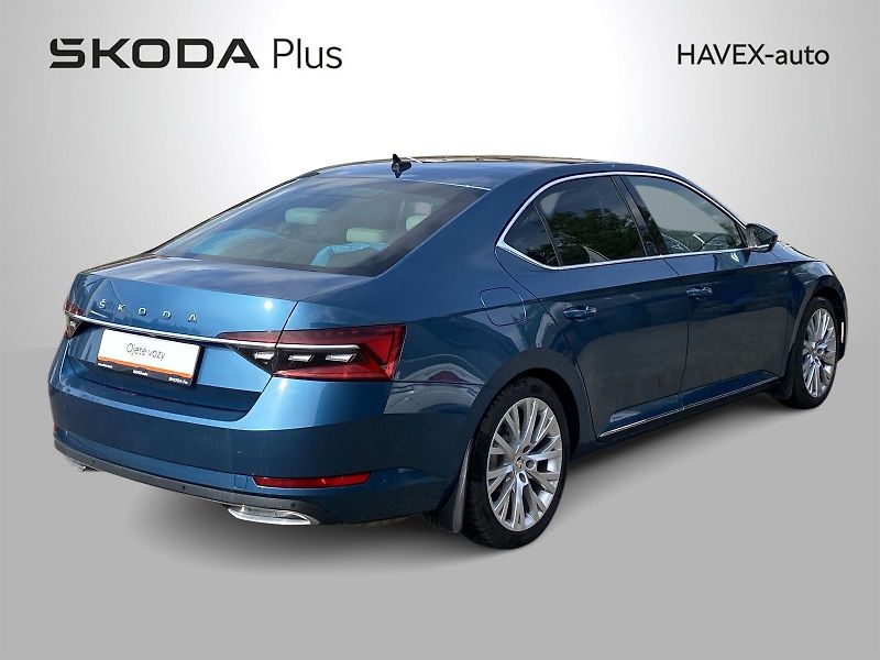 Škoda Superb (2020) 2.0 TSI DSG L&K - fotka 2 z 38
