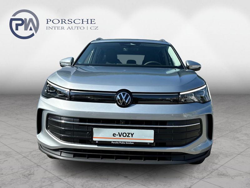 Volkswagen Tiguan People 1,5 TSI - fotka 2 z 23